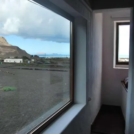 Sleeps 5 Wifi * Órzola