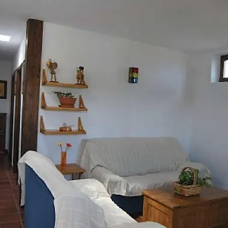Sleeps 5 Wifi Villa Órzola